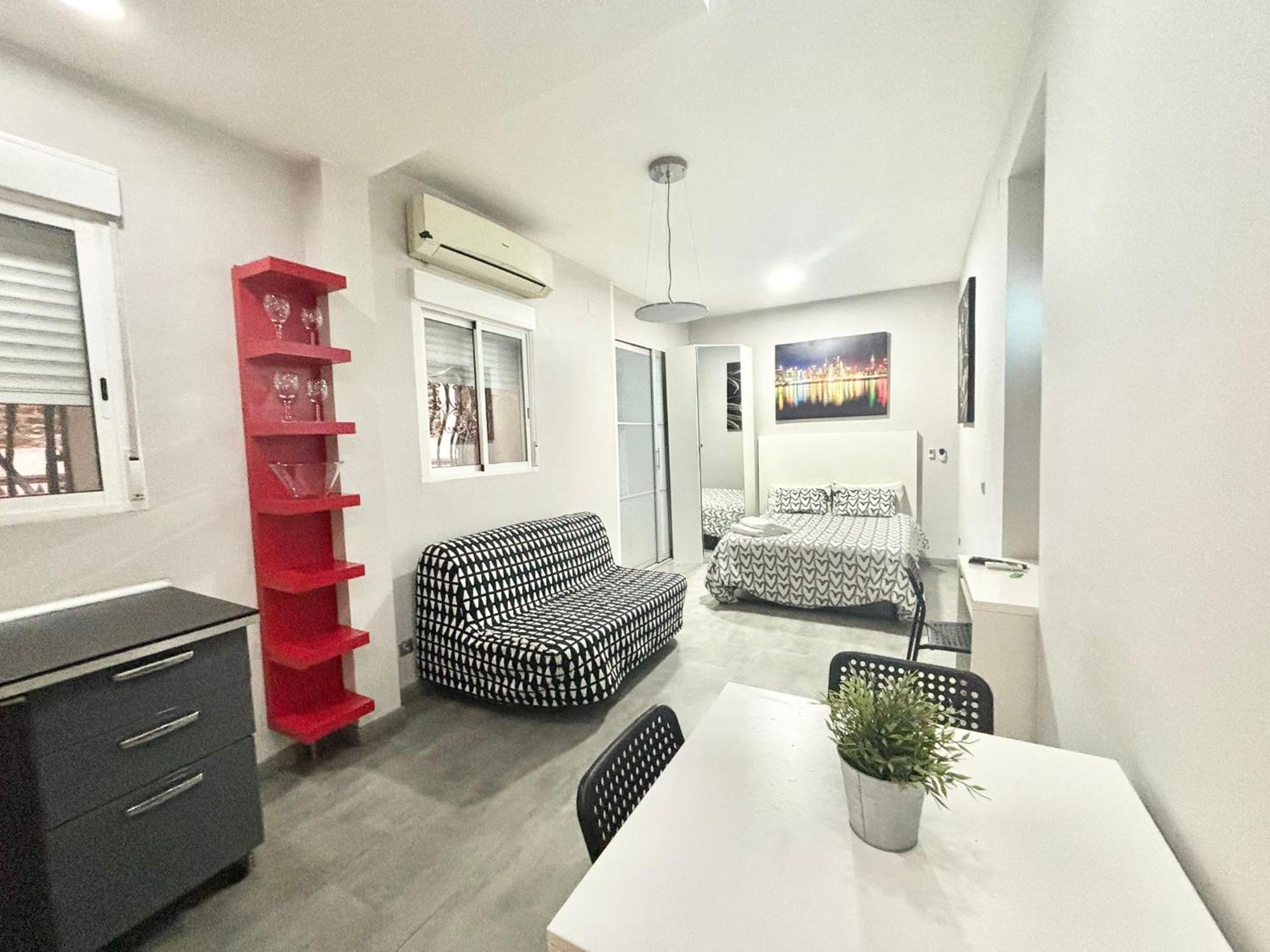 Centro Ferrocarril 2 Metro Delicias Apartment Madrid Bagian luar foto